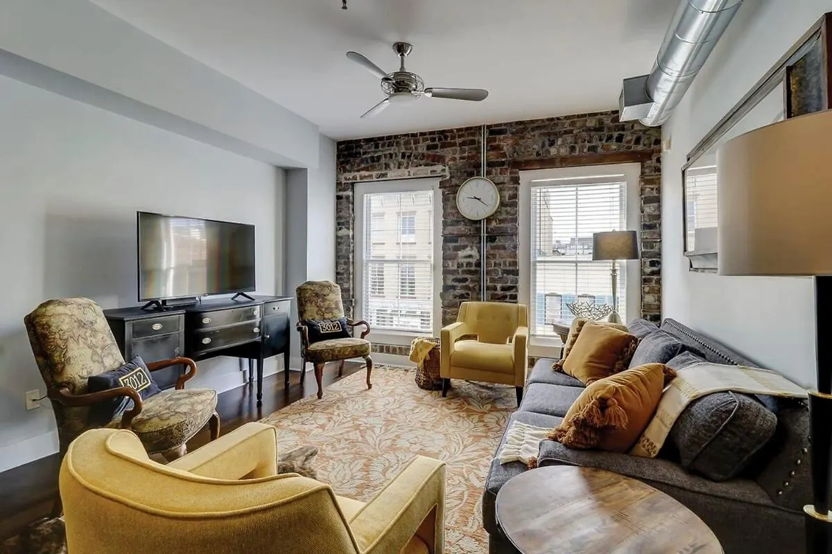 Old Towne Loft On Broughton -Steps To City Market Savannah