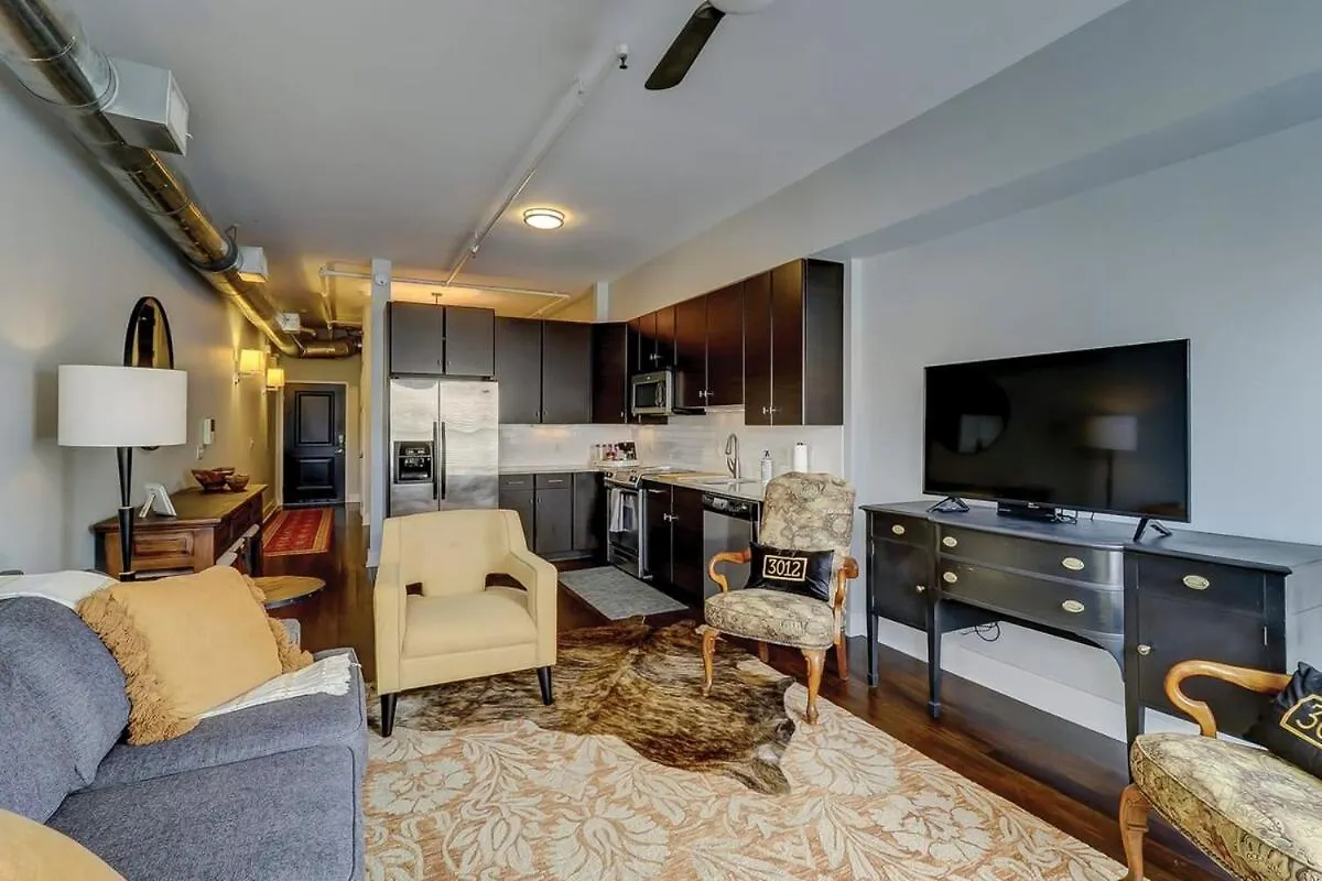 Old Towne Loft On Broughton -Steps To City Market Savannah 0*,